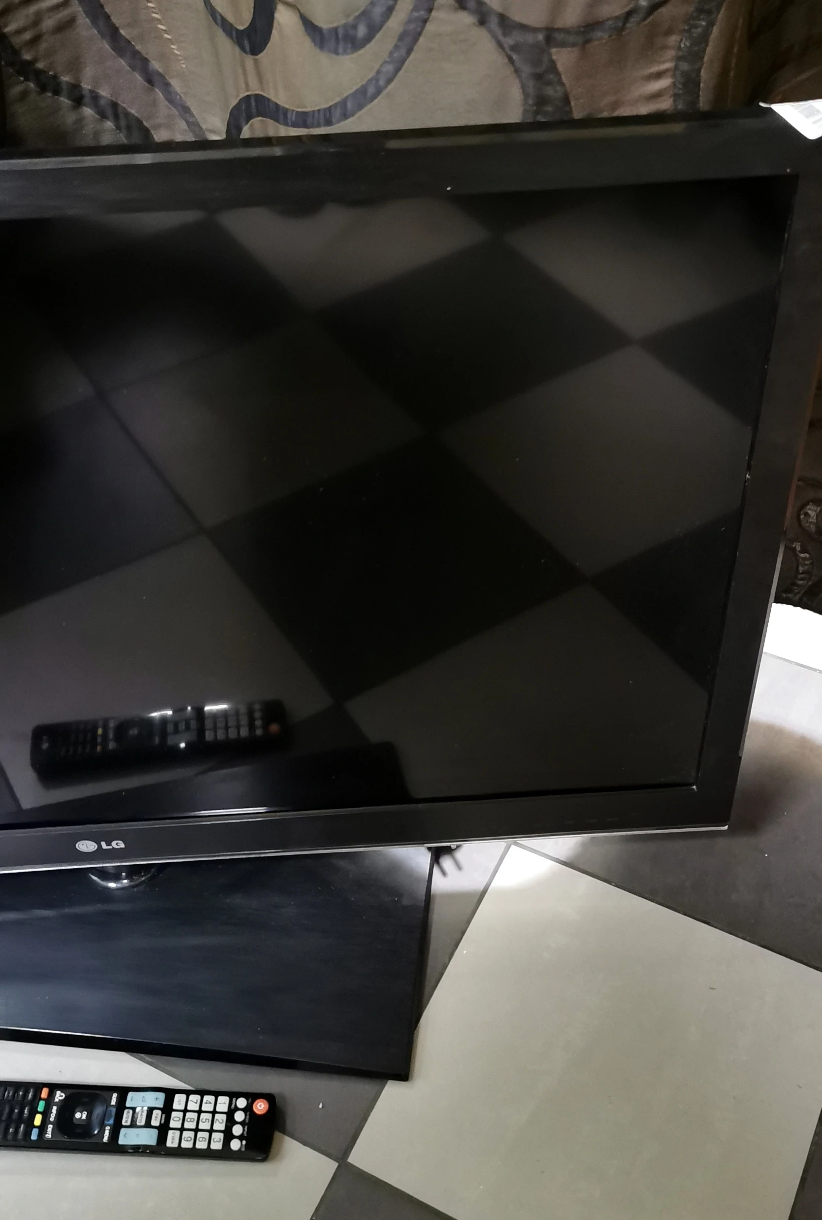 telewizor-lg42lv3550-marka-lg