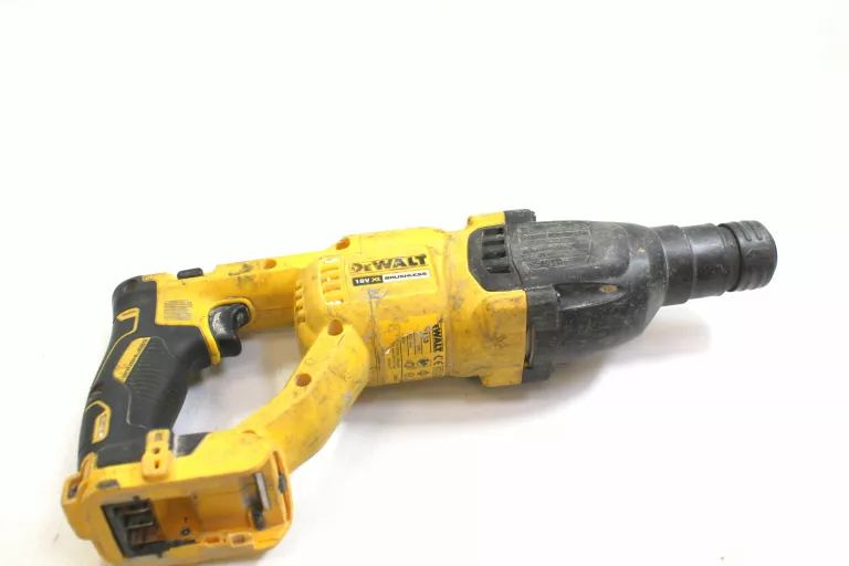 MŁOTOWIERTARKA DEWALT DCH133