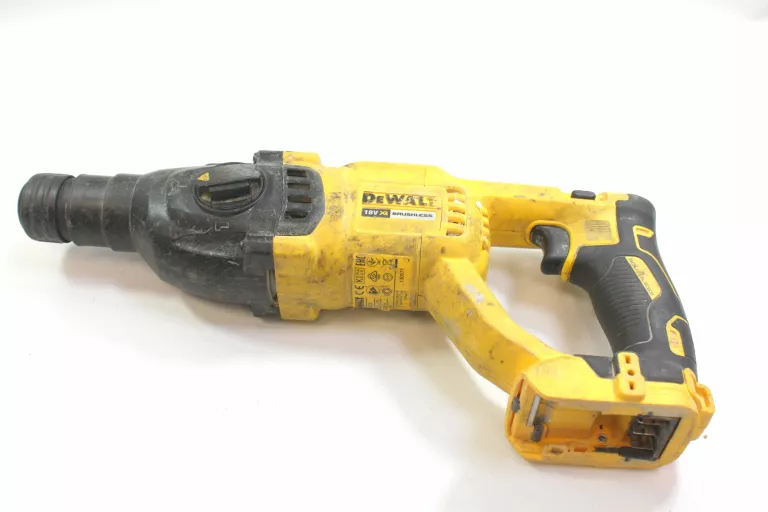 MŁOTOWIERTARKA DEWALT DCH133