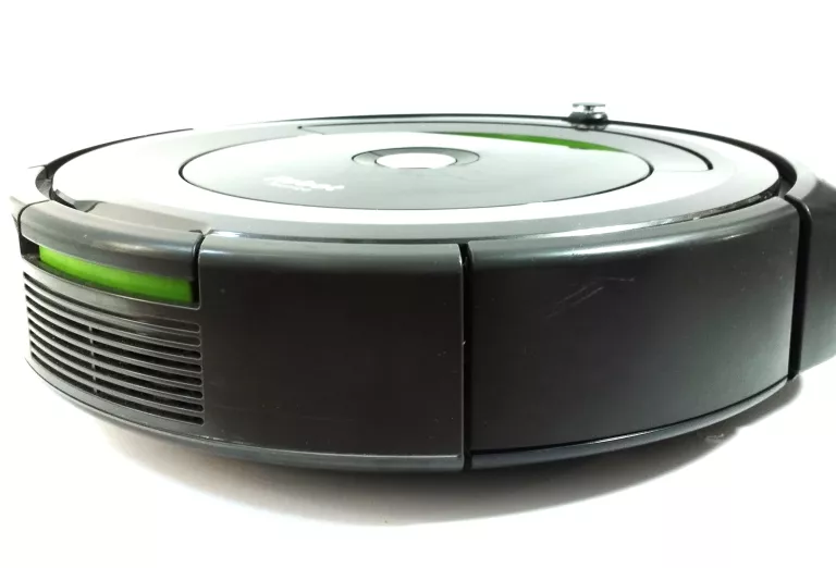 ROBOT SPRZĄTAJĄCY IROBOT ROOMBA 696