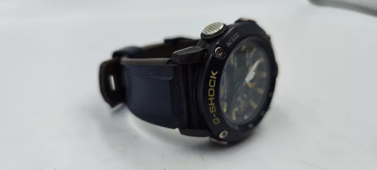 ZEGAREK CASIO G-SHOCK GA-2000
