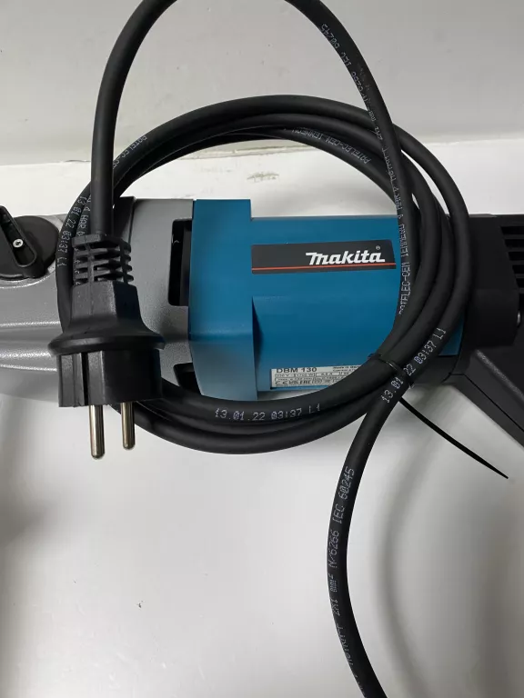 makita-dbm130-wiertnica-diamentowa-walizka-stan-opakowania-otwarte