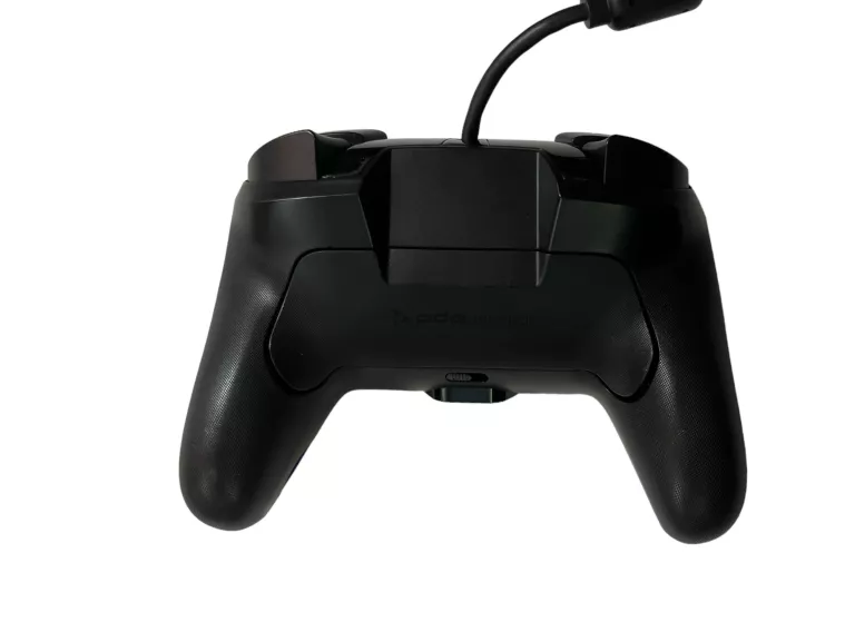 konsola-nintendo-switch-hac-001-32gb-etui-pad-liczba-kontrolerow-w-zestawie-4