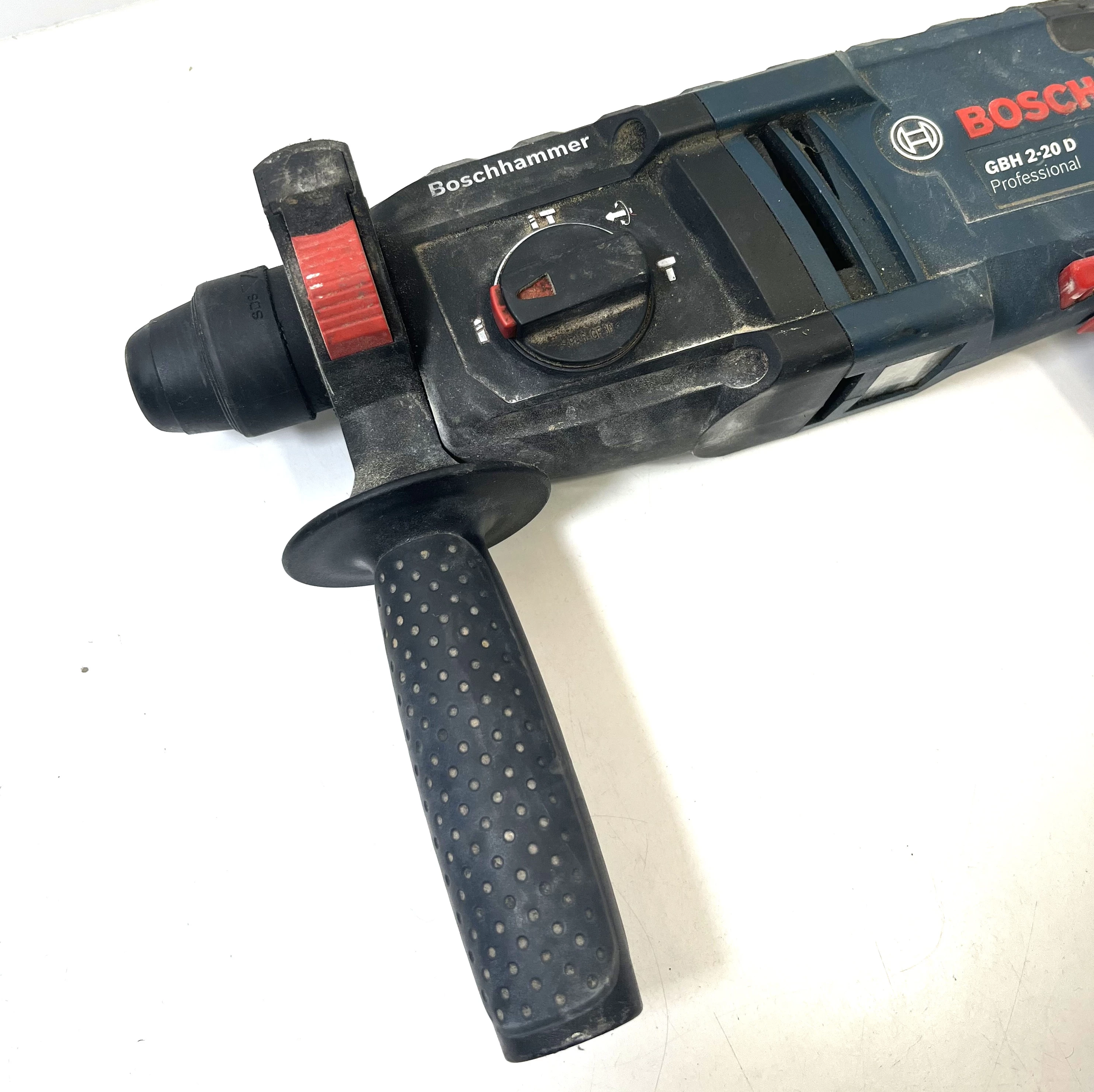 mlotowiertarka-bosch-gbh-2-20d-sds-plus-650w-predkosc-obrotowa-1100