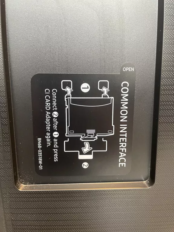 telewizor-samsung-ue43tu7102-uhd-4k-smart-tv-model-ue43tu7102