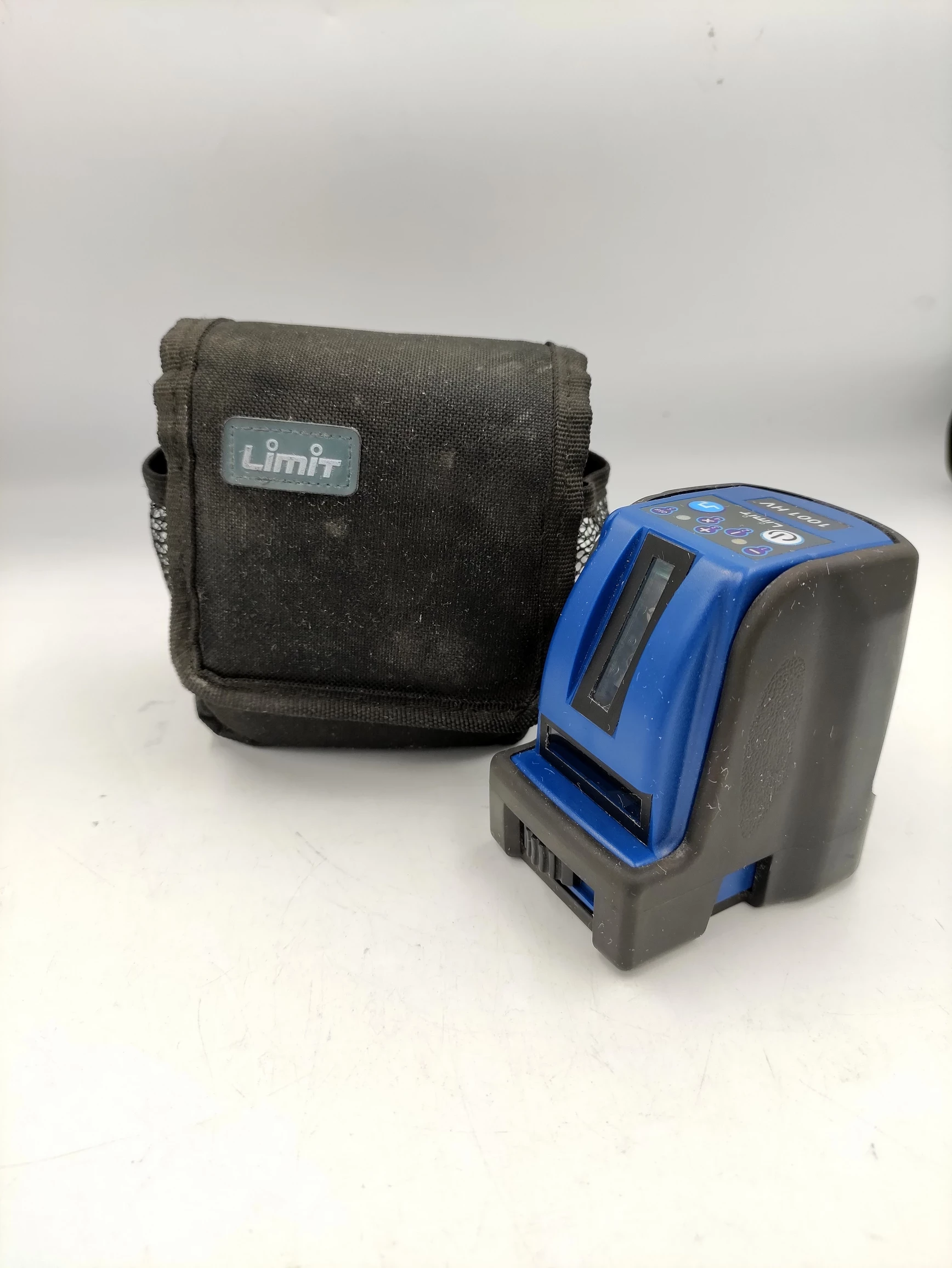 laser-krzyzowy-limit-1001-hv-seminaryjska-2-kielce