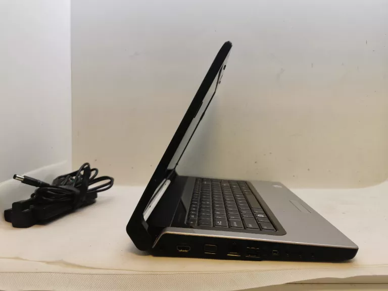 LAPTOP DELL STUDIO 1555 WIN7/300GB DYSK/4RAM+ŁAD