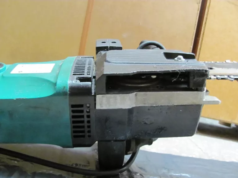 PIŁA ELEKTRYCZNA KS-2300