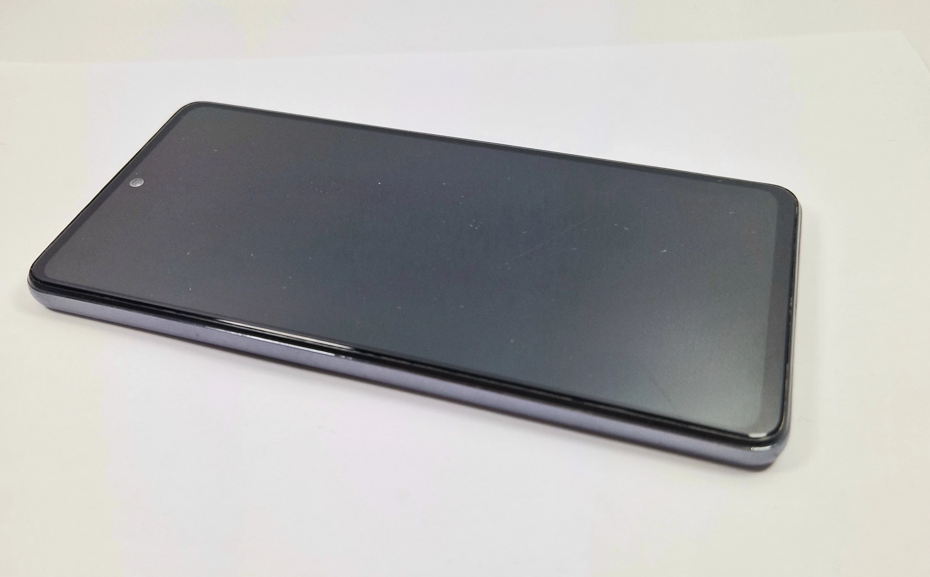 telefon-samsung-galaxy-a-52-kpl-stan-uzywany