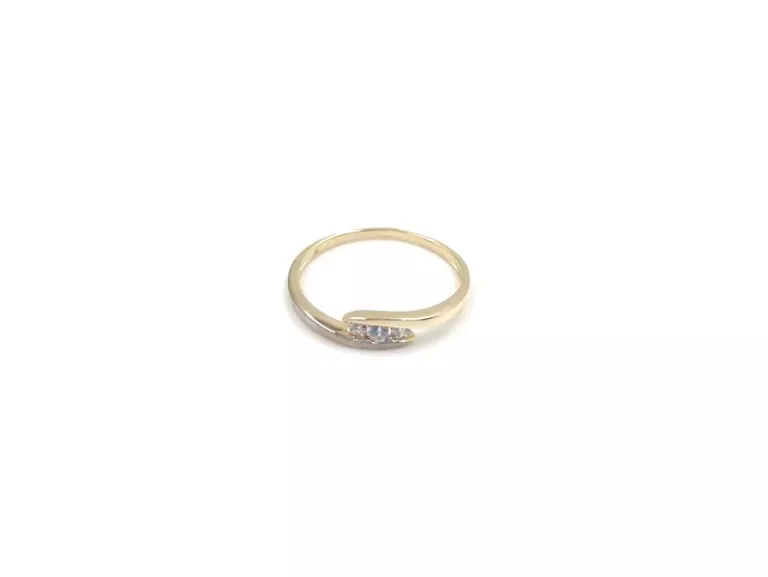 PIERŚCIONEK CYRKONIE 585 / 1,60 G R.20