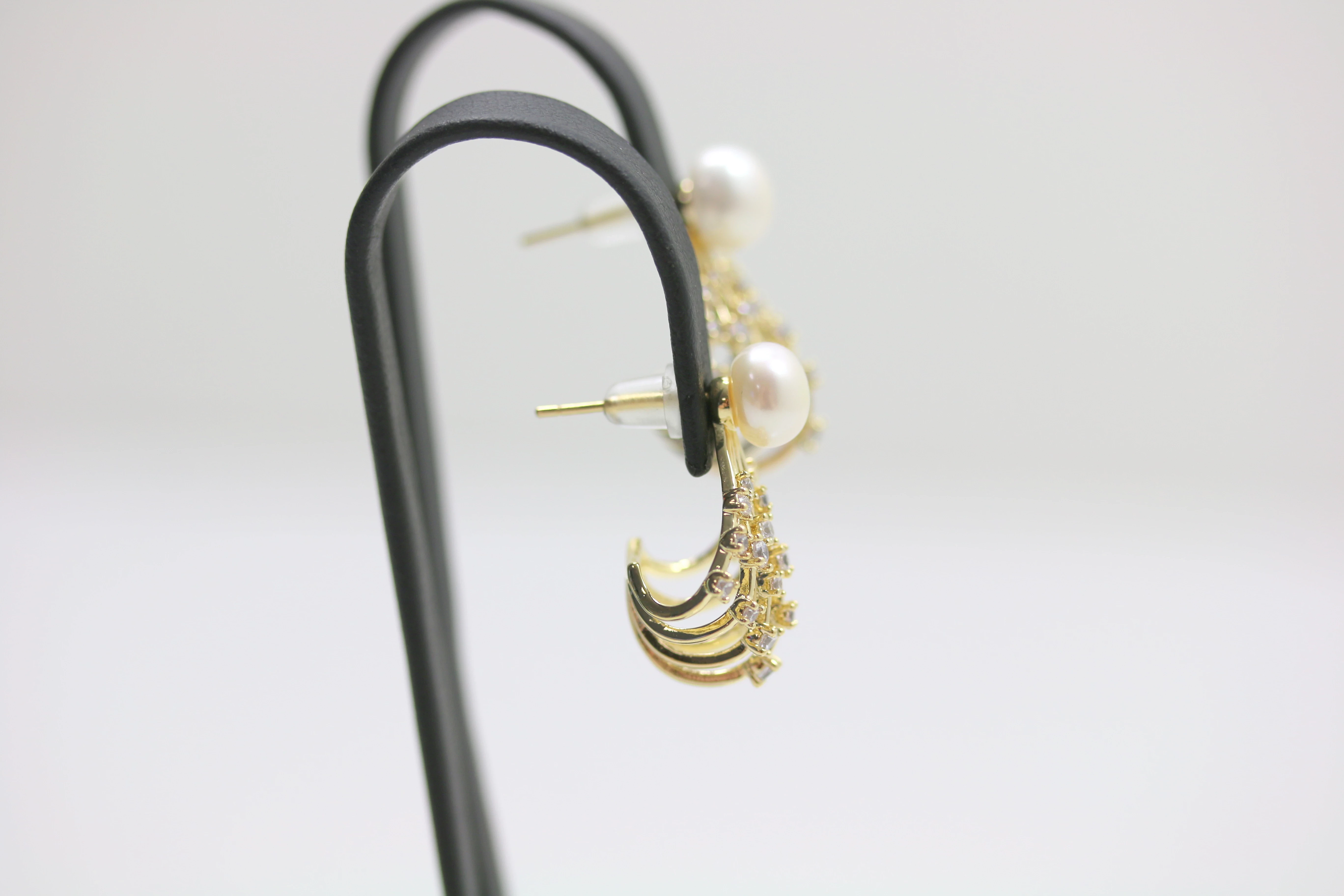 kolczyki-stal-pozlacana-perla-cyrkonie-sztyft-marka-inna-marka