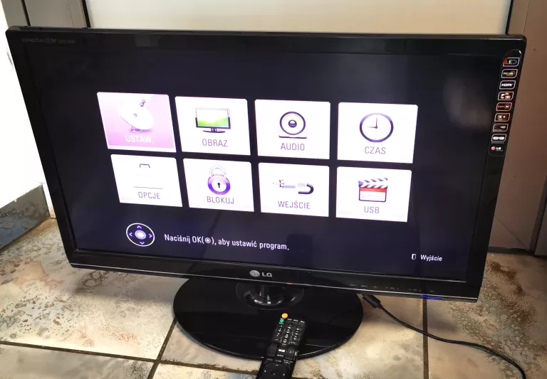TELEWIZOR LG DM2780