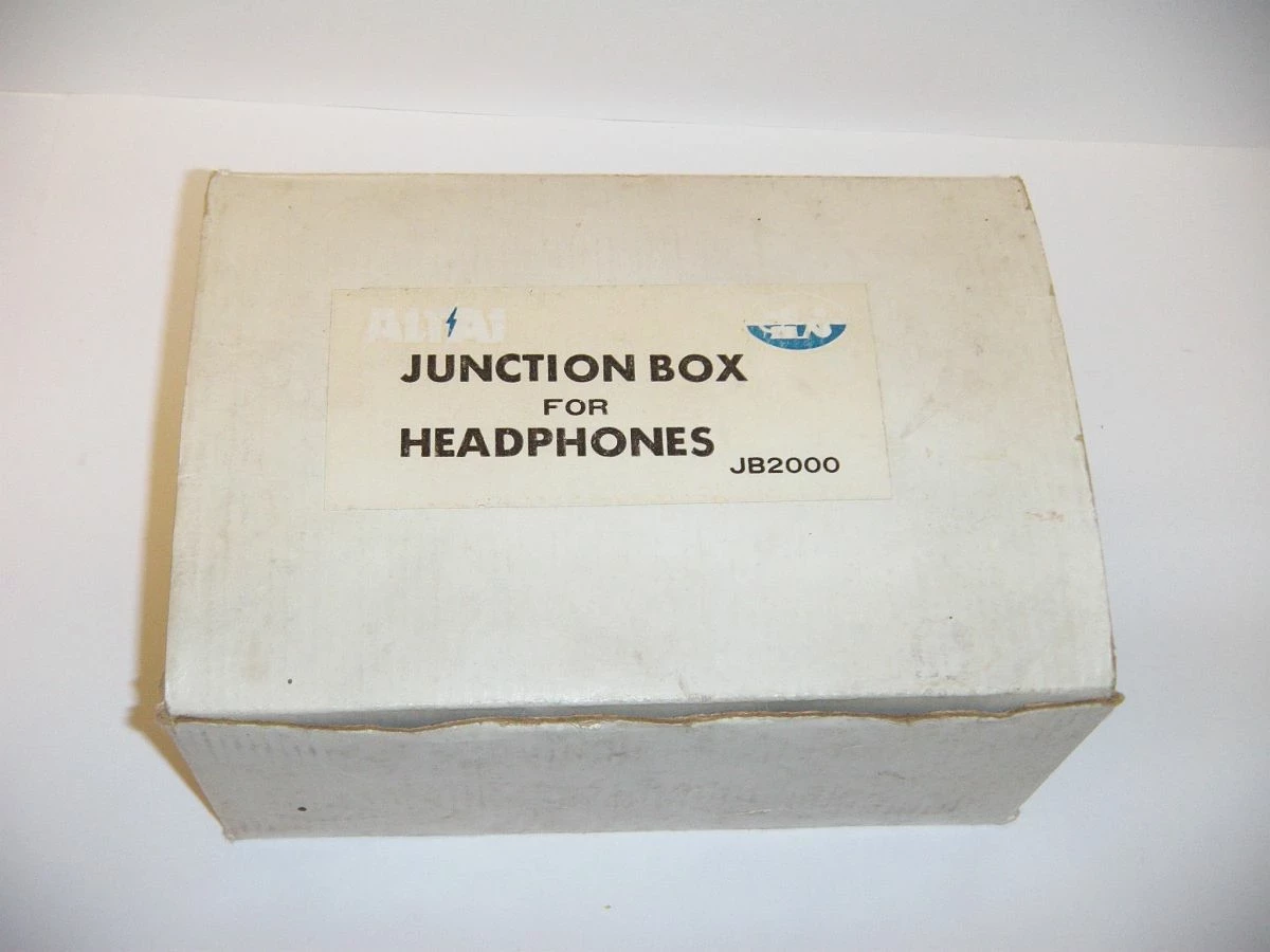 rozdzielacz-sluchawkowy-altai-junction-box-jb-2000-stan-uzywany