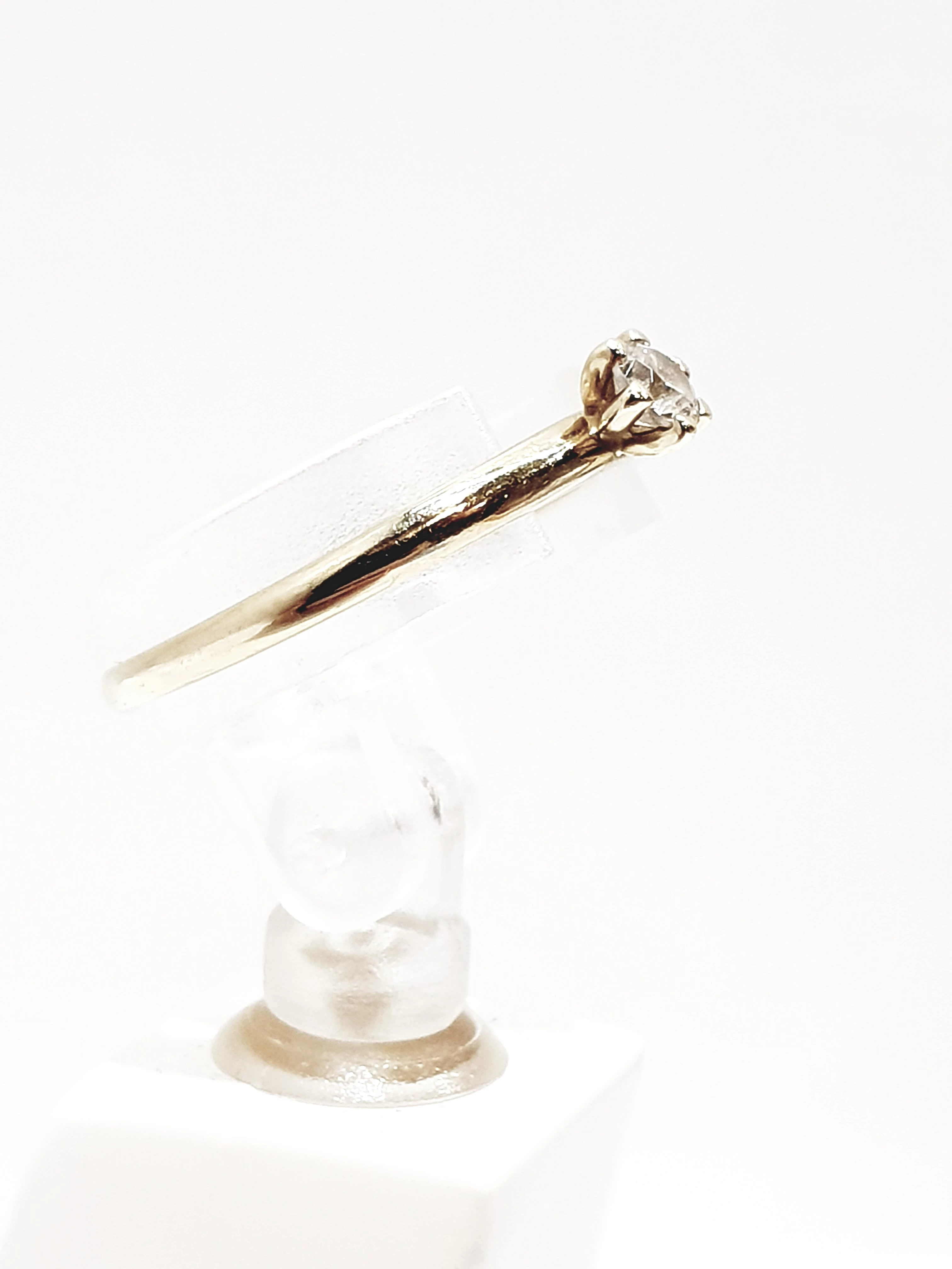 sliczny-zloty-pierscionek-z-oczkiem-apart-8ctr1-stan-uzywany