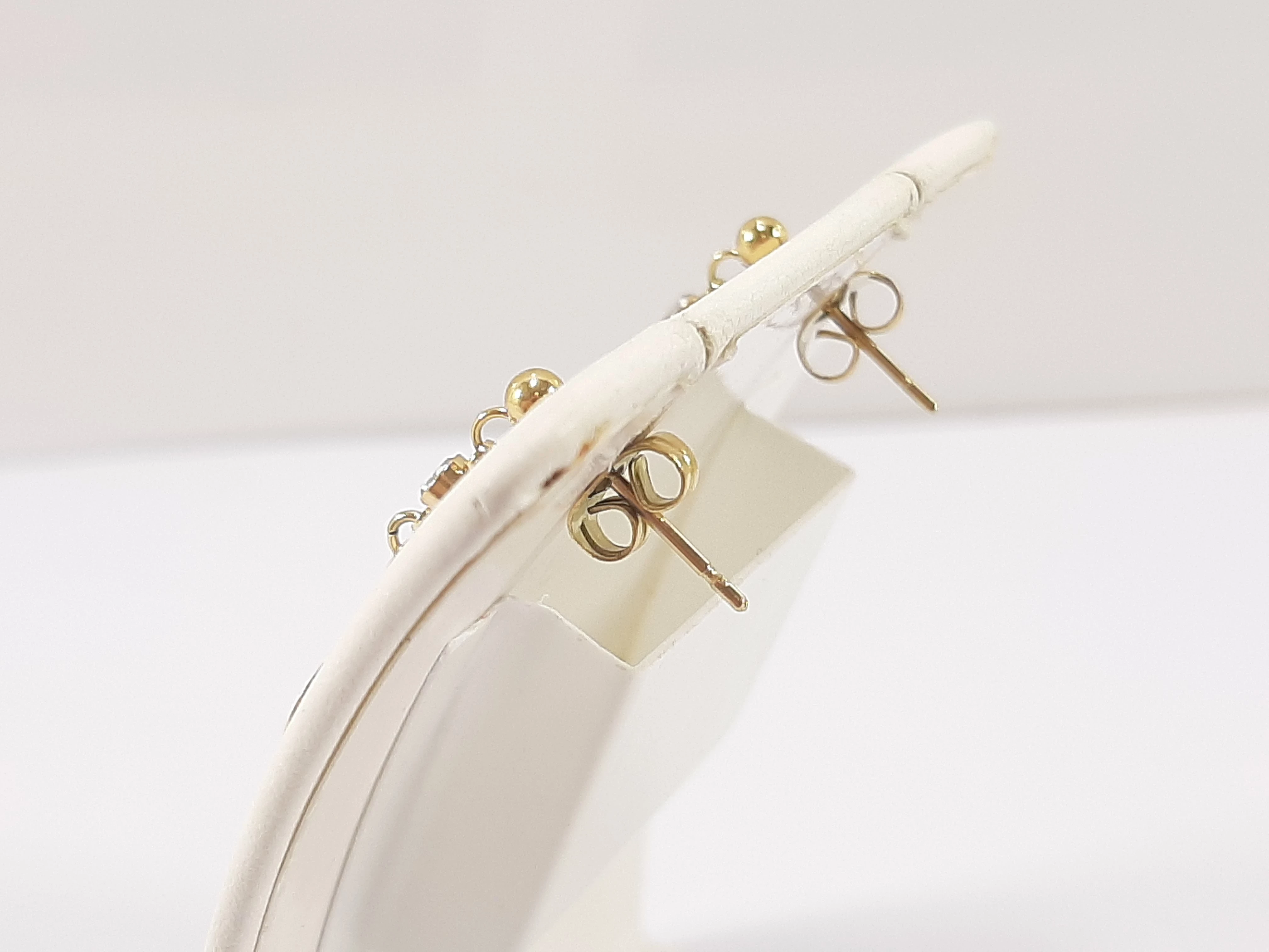 kolczyki-stal-pozlacana-geometryczny-kwiatek-rodzaj-zapiecia-2207-1