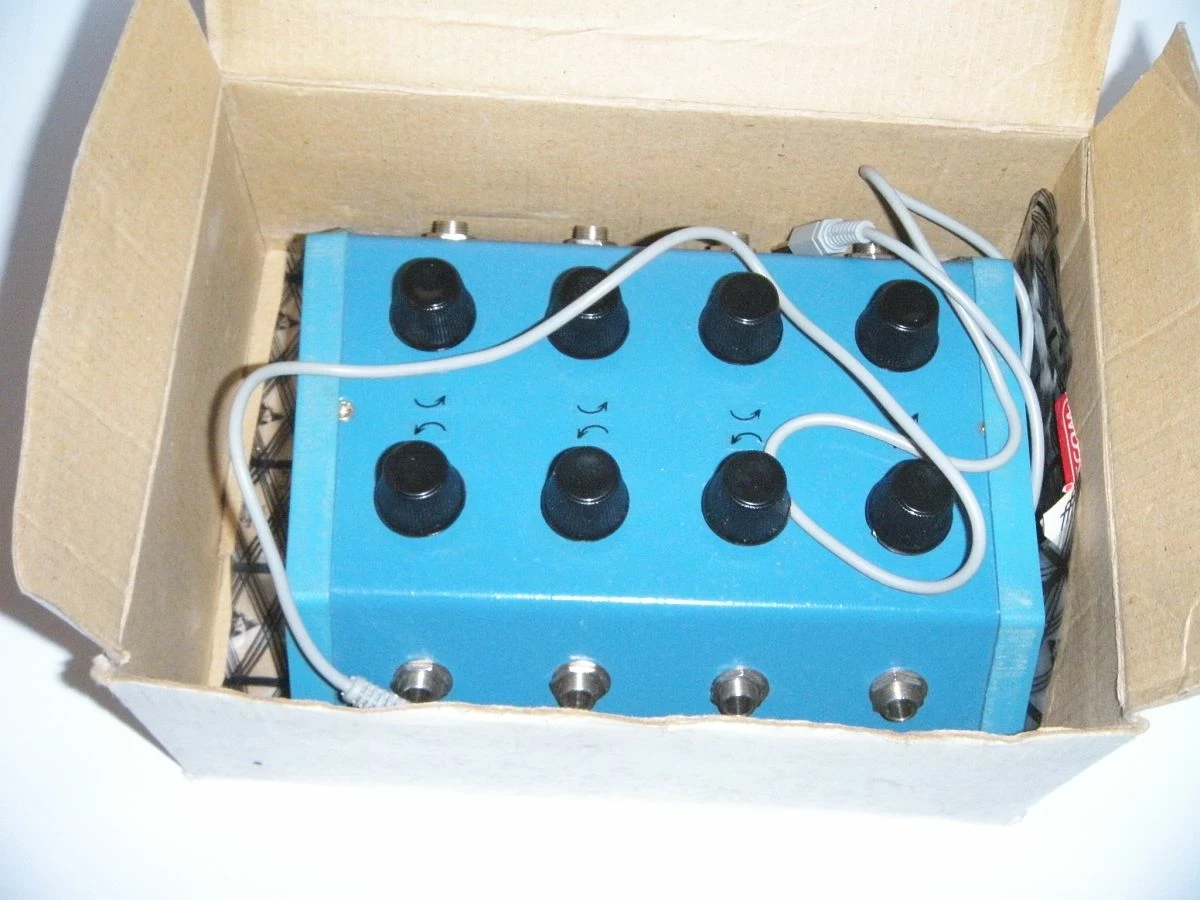 rozdzielacz-sluchawkowy-altai-junction-box-jb-2000-kod-producenta-jb-2000