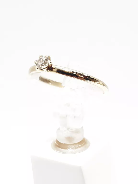 sliczny-zloty-pierscionek-z-oczkiem-apart-8ctr1-kamien-inny-kamien