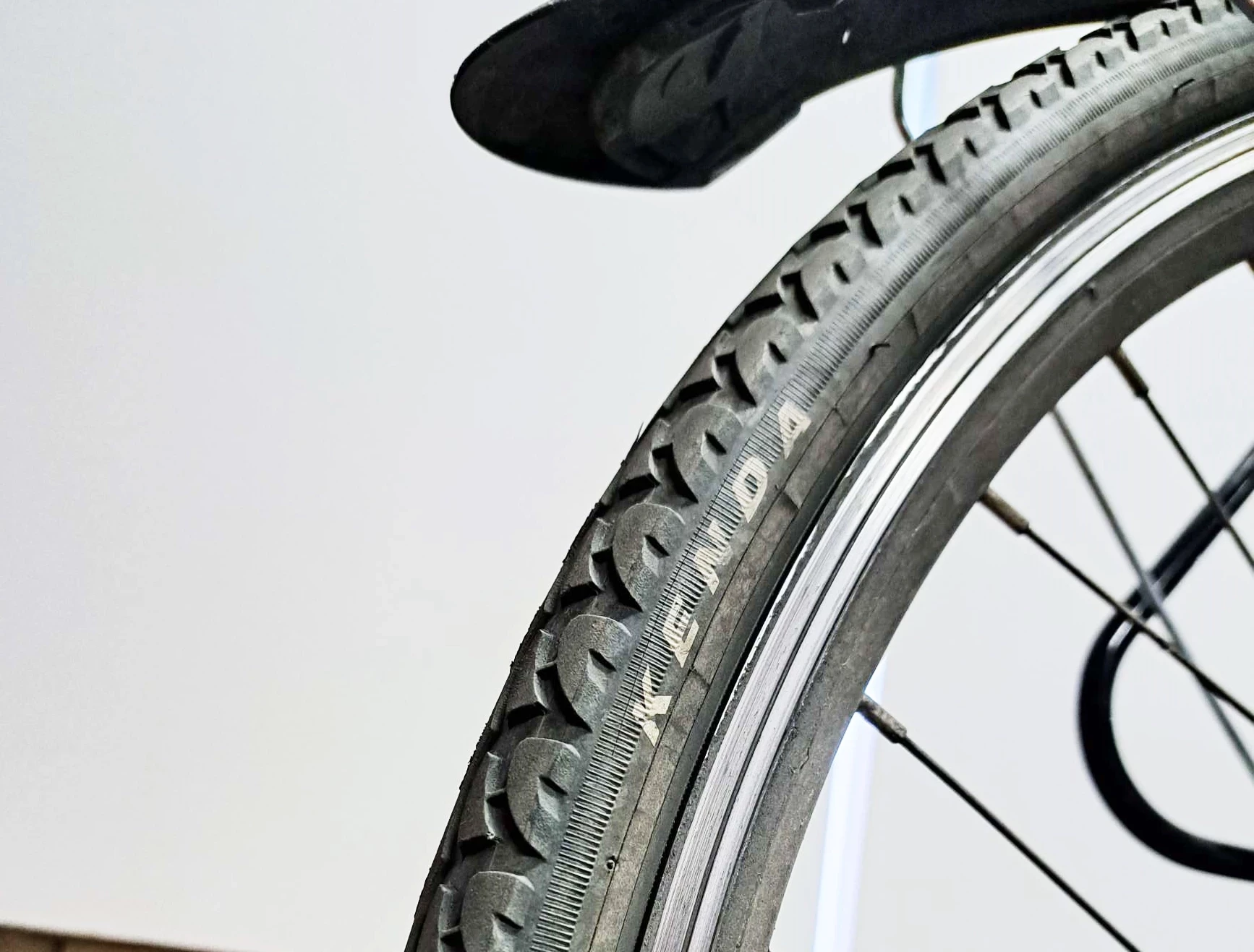 rower-curtis-mig-tr28-kola-28-rozmiar-ramy-m