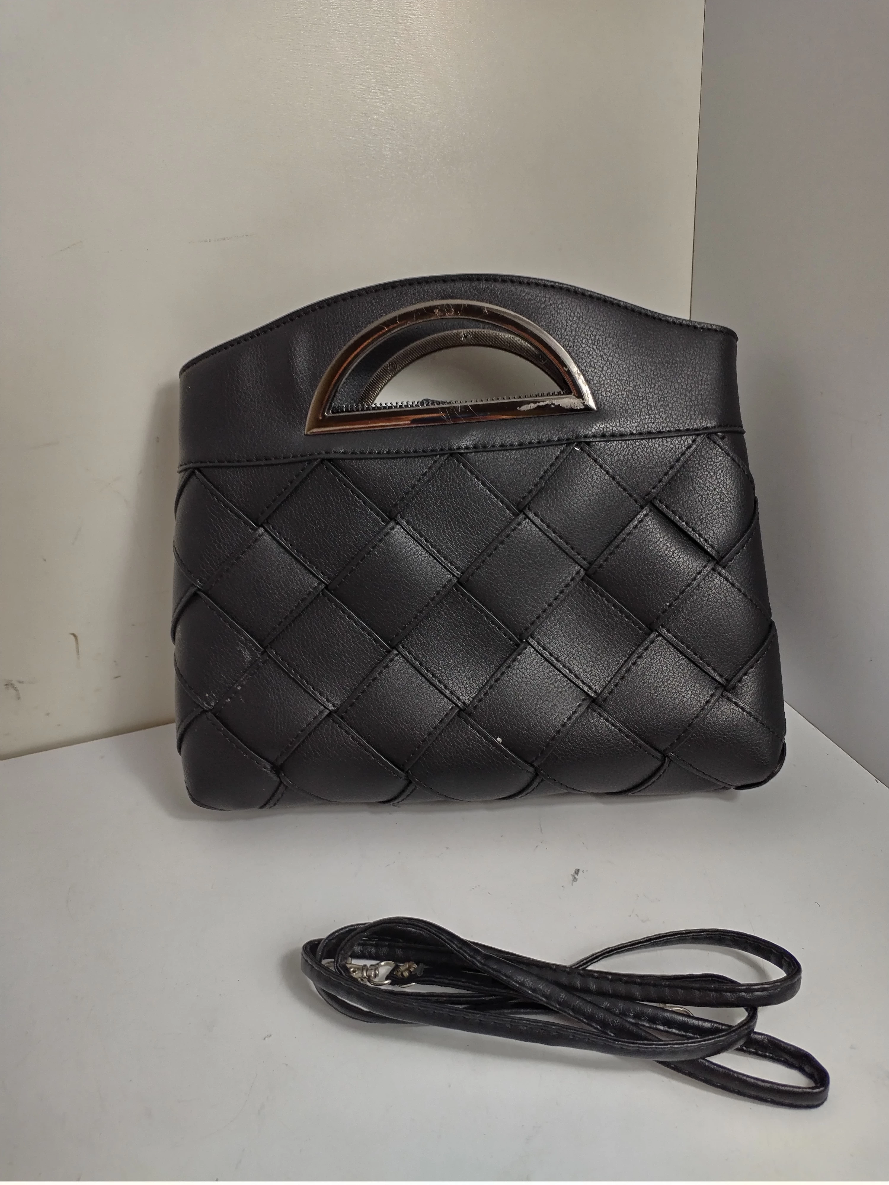 torebka-quazi-wielkosc-duza-mieszczaca-a4