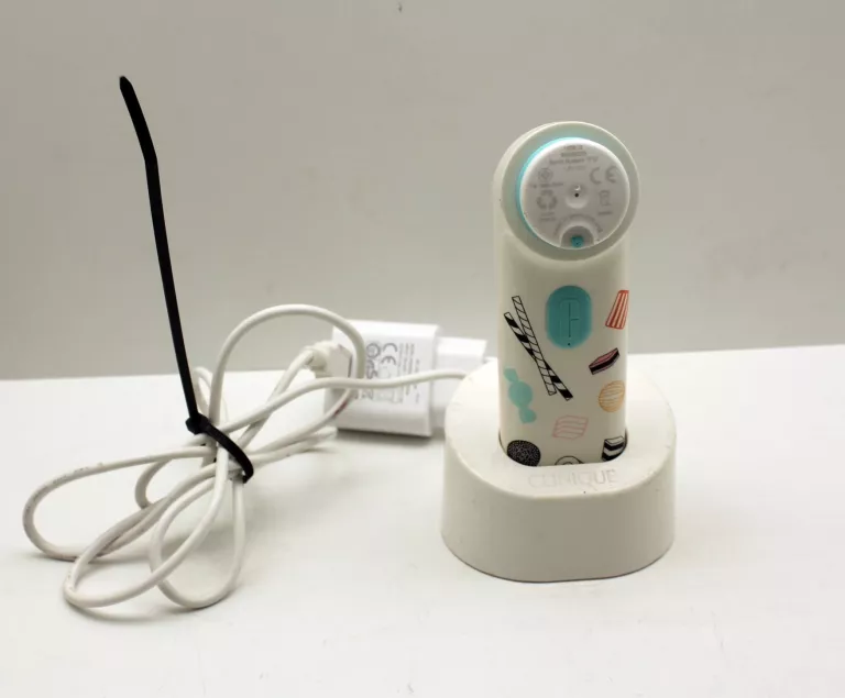 CLINIQUE SONIC SZCZOTECZKA SONICZNA