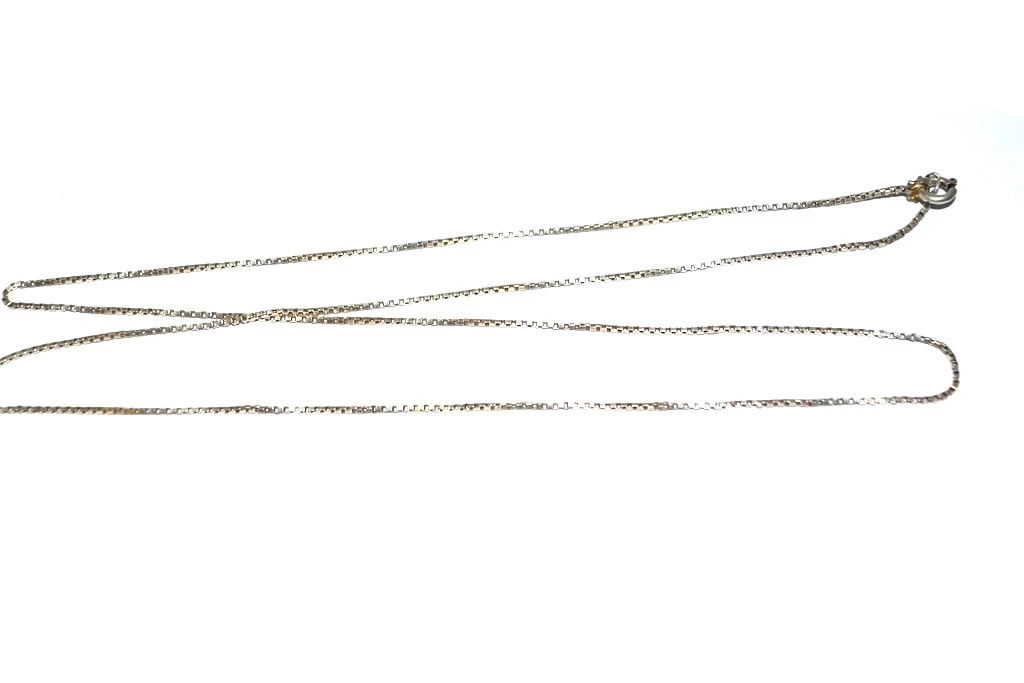srebrny-dlugi-lancuszek-okazja-rynek-18-bochnia