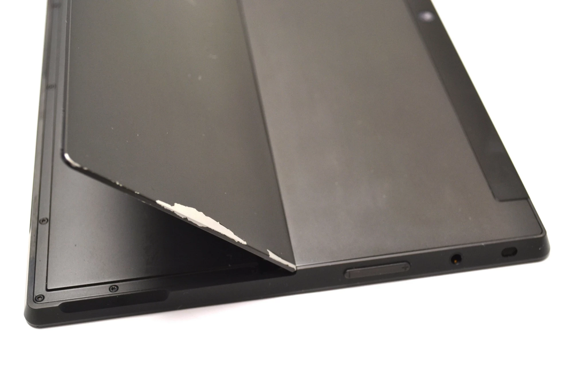 tablet-microsoft-surface-rt-1516-232gb-ladowarka-wbudowana-pamiec-32-gb