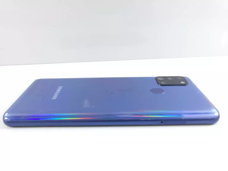 telefon-samsung-a21s-332-niebieski-xeo-kolor-niebieski