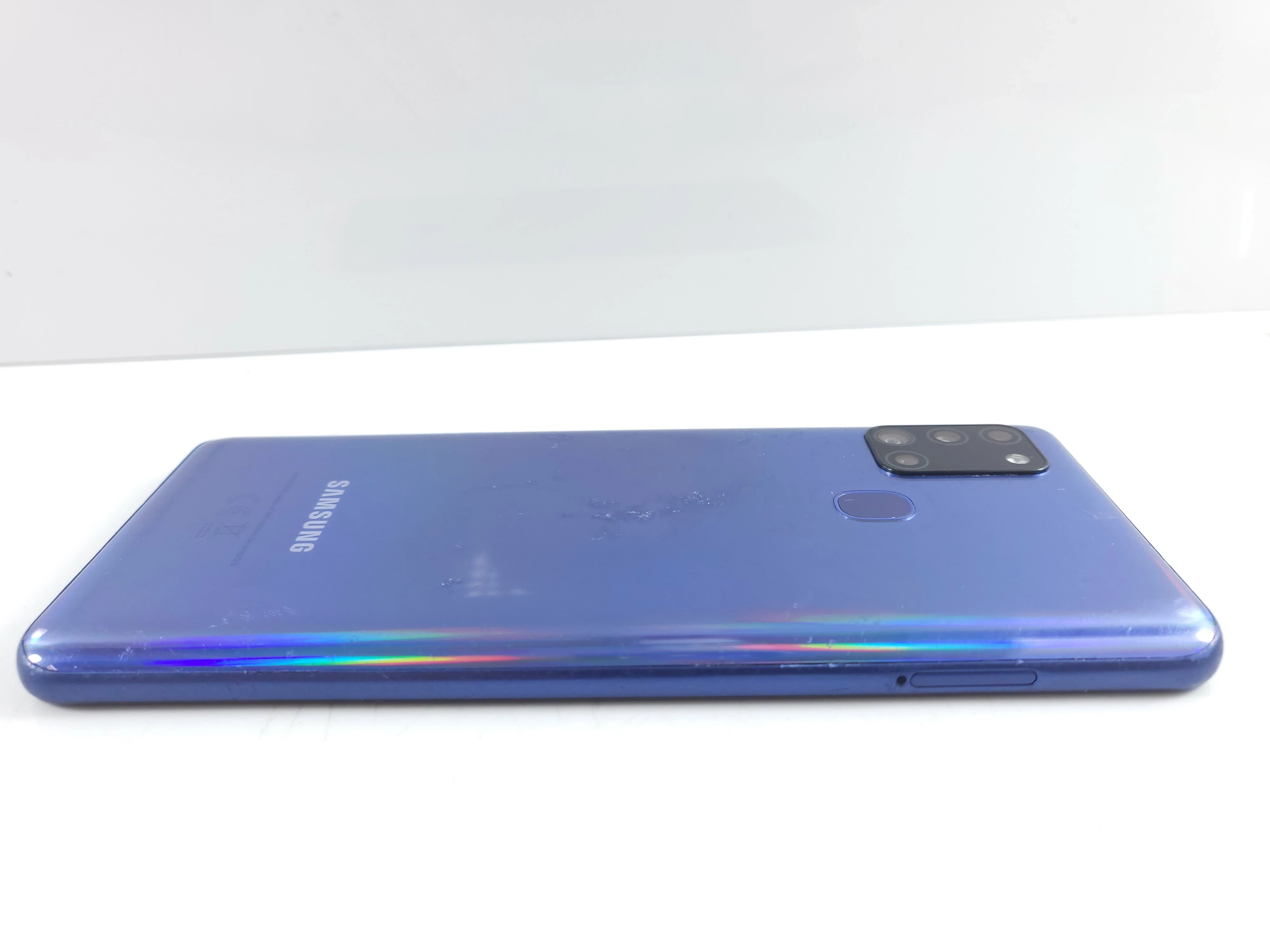 telefon-samsung-a21s-332-niebieski-xeo-kolor-niebieski