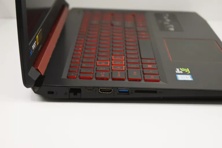 laptop-acer-nitro-5-pojemnosc-dysku-512