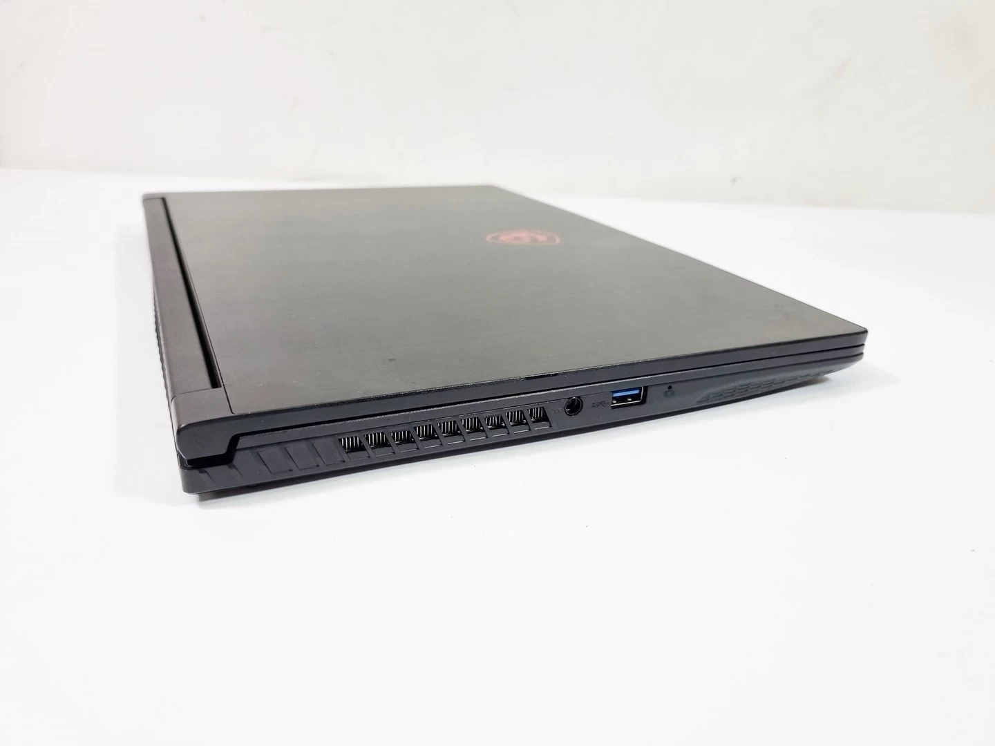 laptop-msi-gf63-thin-10sc-156-intel-core-i5-seria-procesora-intel-core-i5