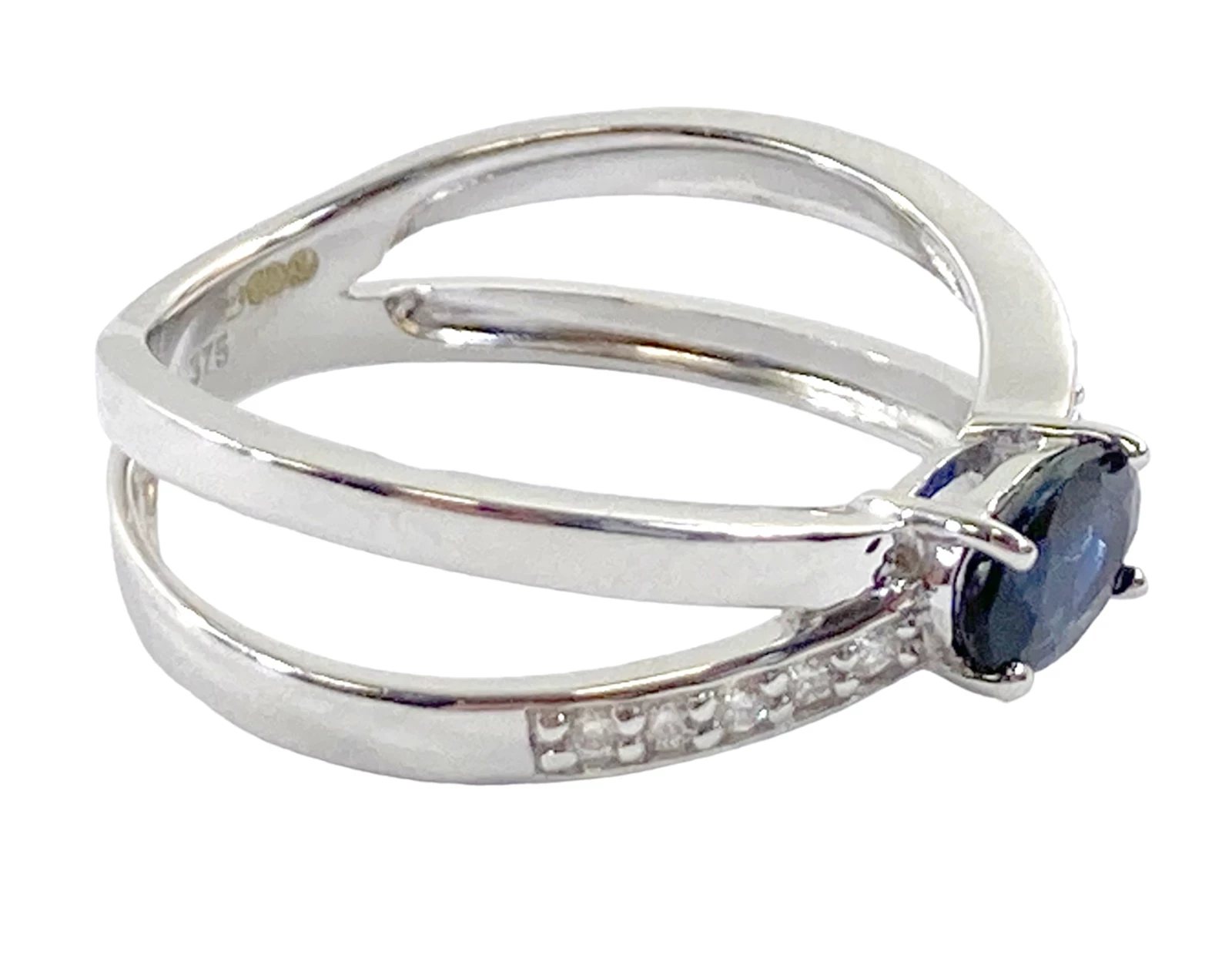 sliczny-pierscionek-z-diamentami-008-ct-biale-zloto-9k-p375-260-g-r12-product-id-9be7d62a-ce78-44dd-be0e-af0e9a7f80ef