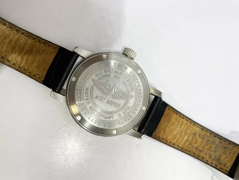 zegarek-aviator-mechaniczny-rodzaj-analogowe