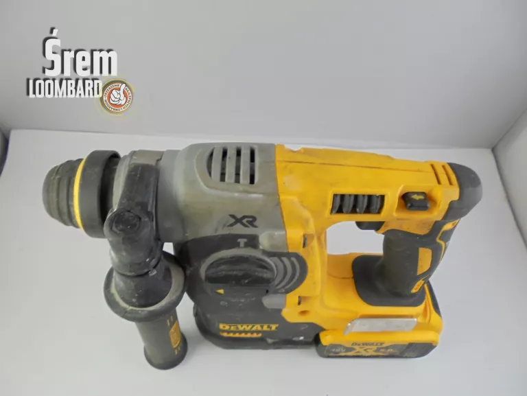 MLOTOWIERTARKA DEWALT DCH273 WALIZKA