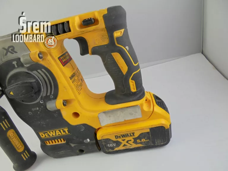 MLOTOWIERTARKA DEWALT DCH273 WALIZKA