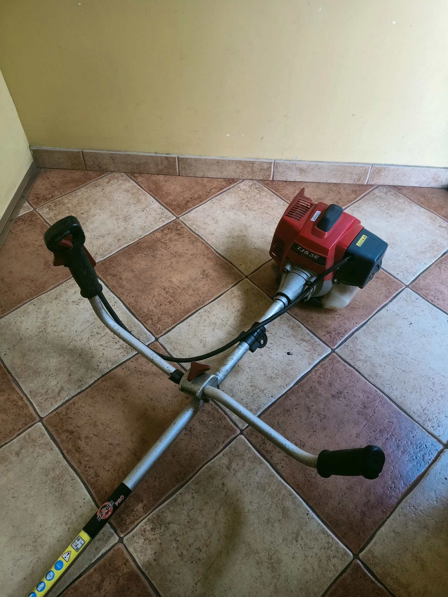 kosa-spalinowa-kawasaki-tj53e-stan-uzywany