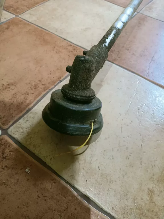 kosa-spalinowa-kawasaki-tj53e-zasilanie-spalinowe