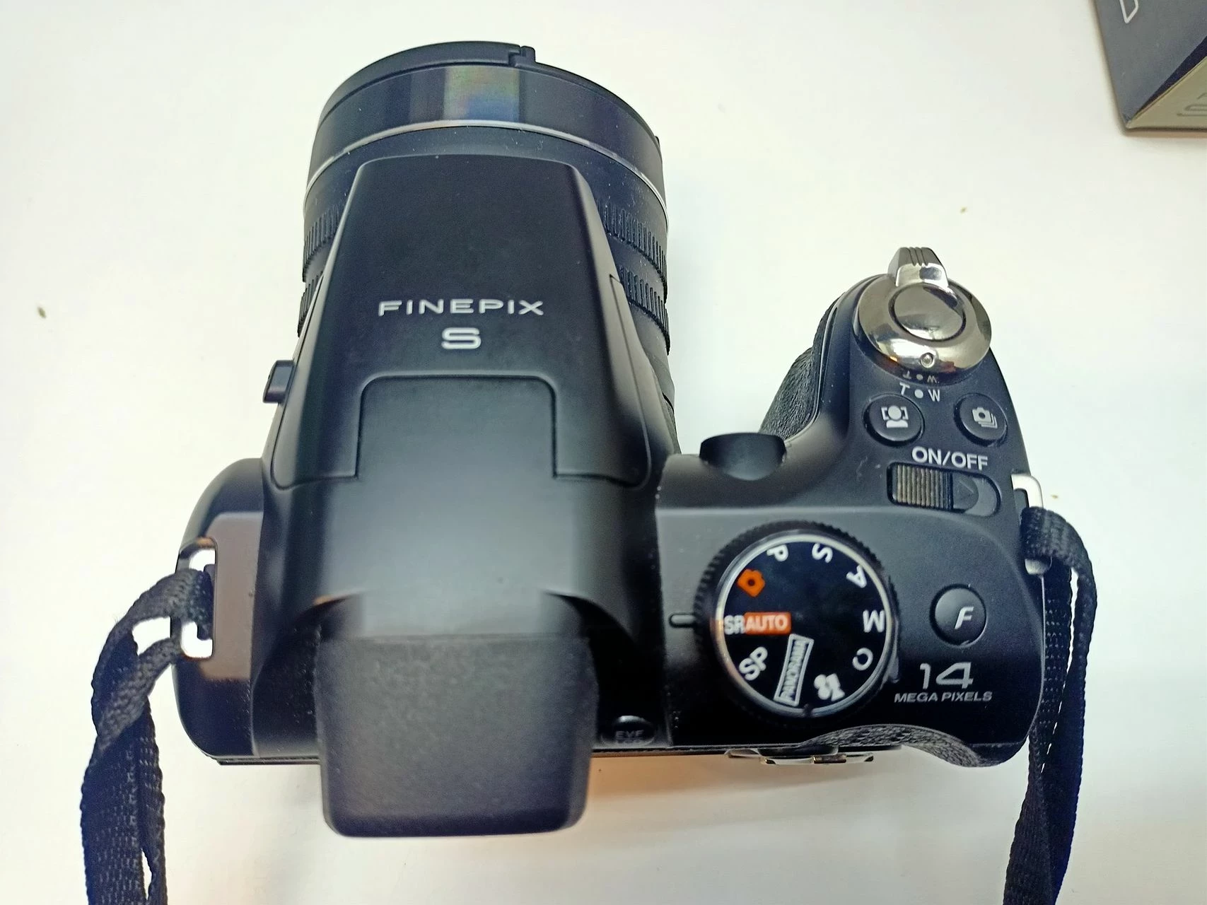 aparat-fujifilm-s4500-torba-pudelko-marka-fujifilm