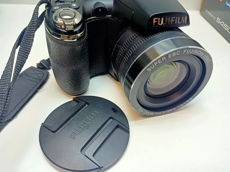aparat-fujifilm-s4500-torba-pudelko-w-zestawie-brak-informacji