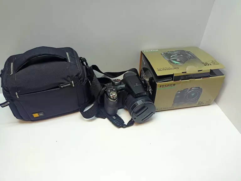 aparat-fujifilm-s4500-torba-pudelko-stan-uzywany