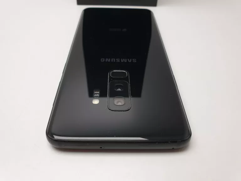 TELEFON SAMSUNG GALAXY S9+ AKCESORIA KOMPLET