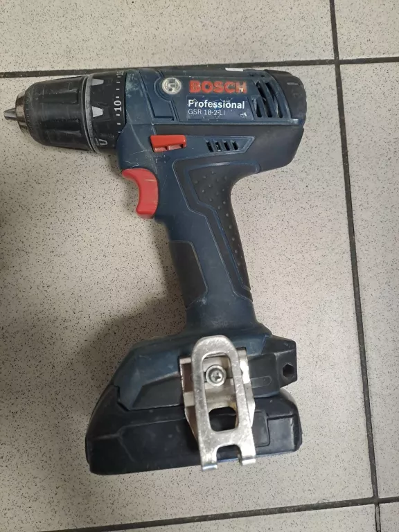 BOSCH PROFESIONAL GSR 18-2-LI/ 18V /2 X AKUM./ŁA