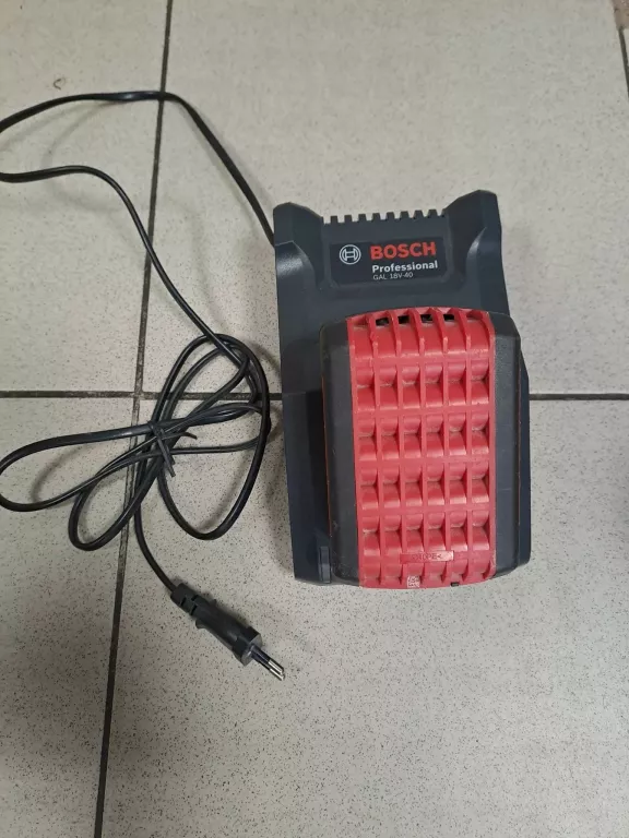 BOSCH PROFESIONAL GSR 18-2-LI/ 18V /2 X AKUM./ŁA