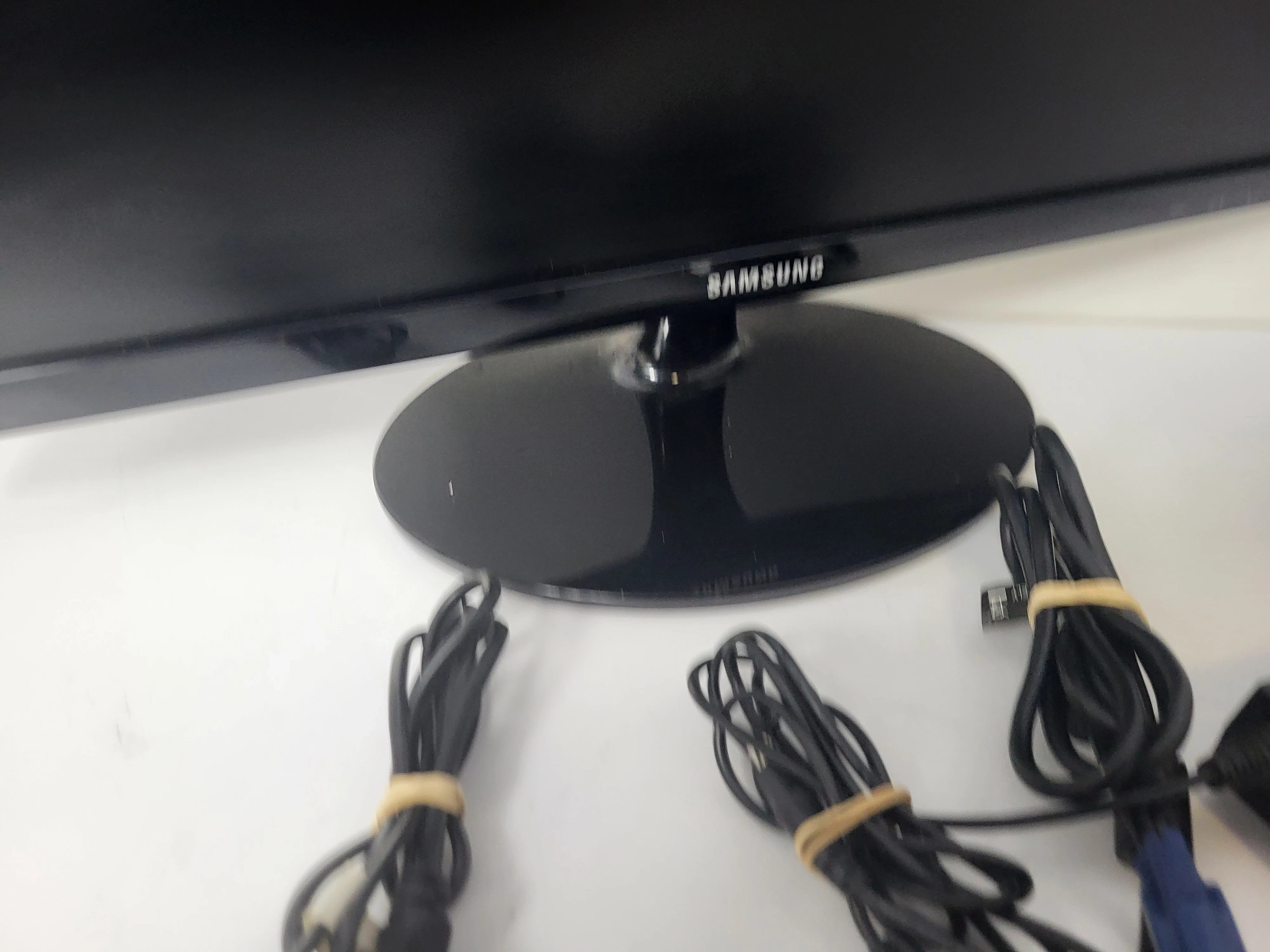 monitor-samsung-s24d300h-ean-gtin-8801643044343