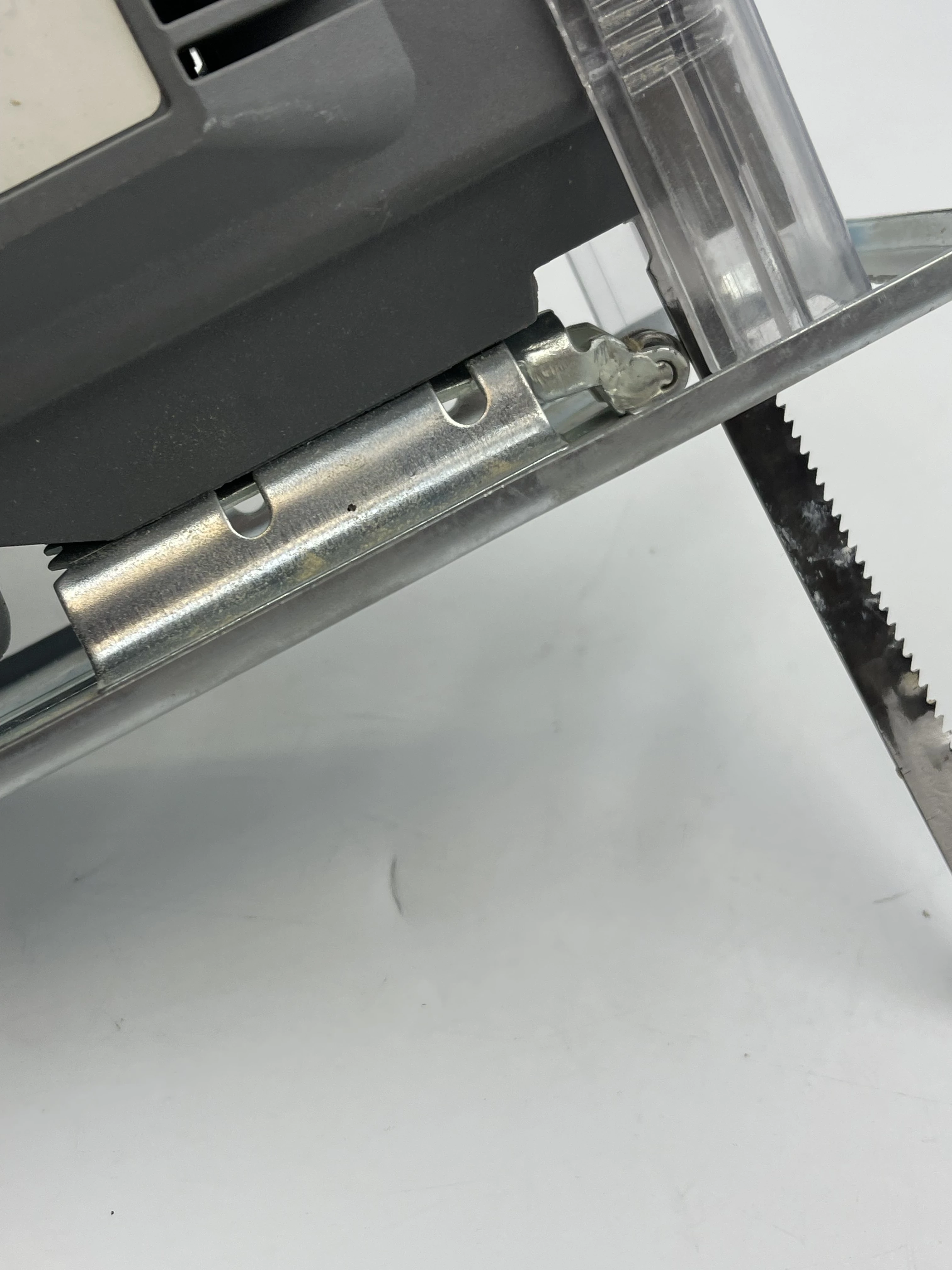 wyrzynarka-auchan-szara-350w-m1q-dh32-55-ean-gtin-3245676580617