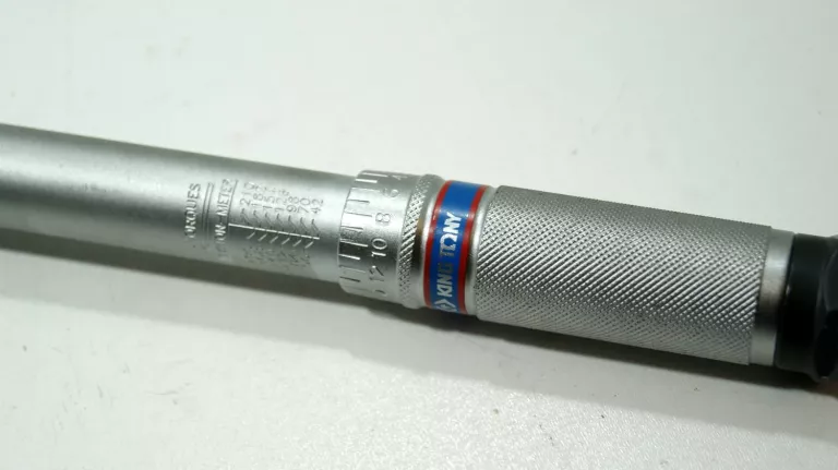 KLUCZ DYNAMOMETRYCZNY KING TONY 34423-1A