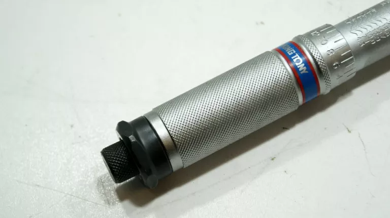 KLUCZ DYNAMOMETRYCZNY KING TONY 34423-1A