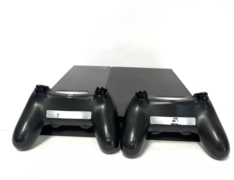 konsola-ps4-500gb-liczba-kontrolerow-w-zestawie-2