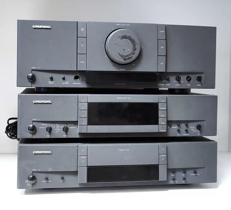 ZESTAW GRUNDIG AMPLITUNER TUNER EQUALIZER 210