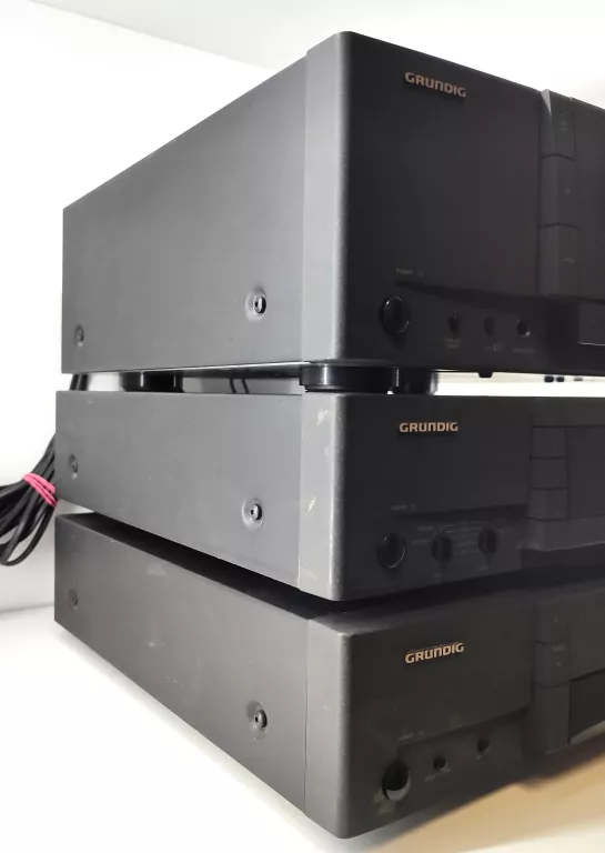ZESTAW GRUNDIG AMPLITUNER TUNER EQUALIZER 210