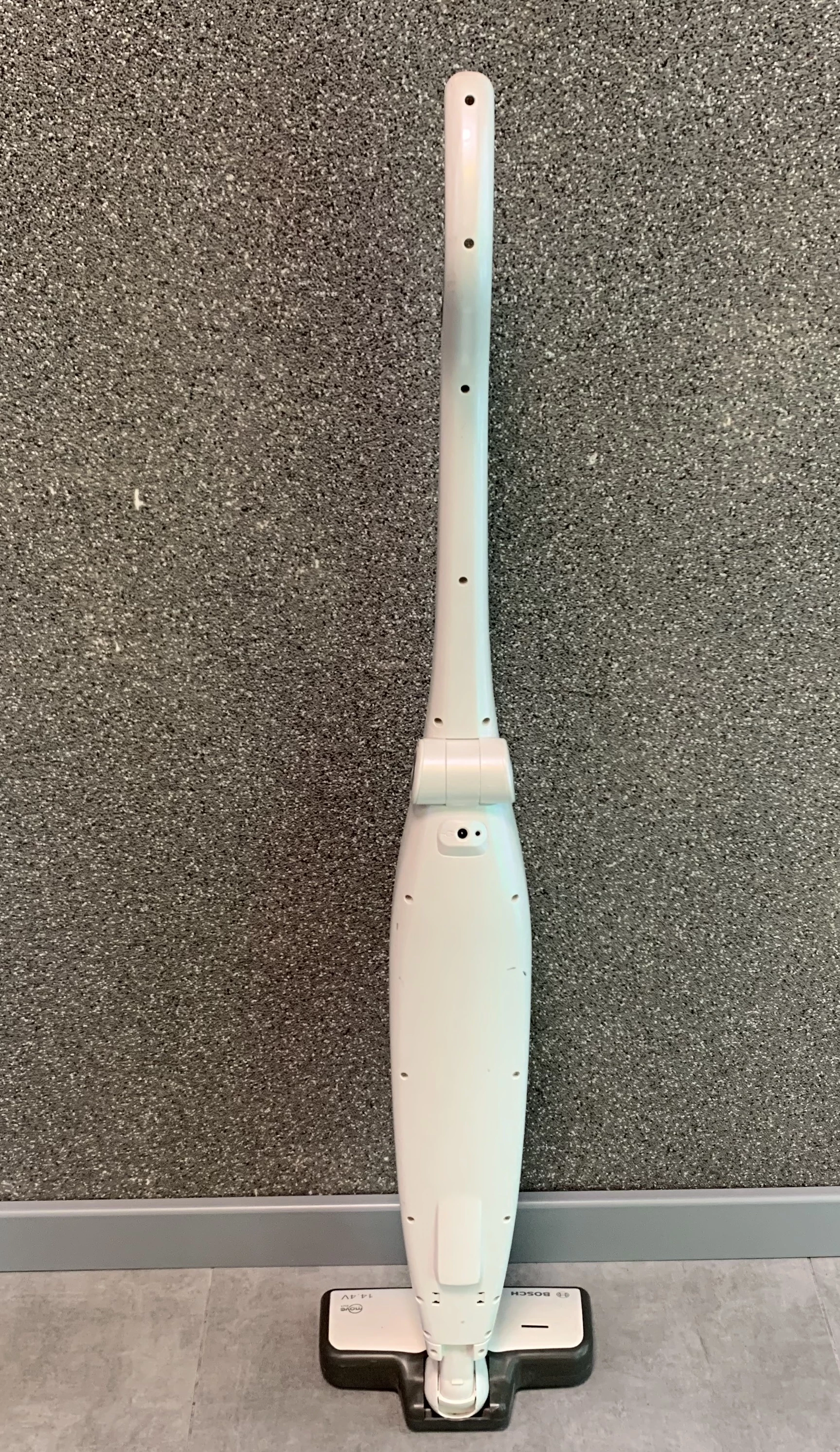 odkurzacz-pionowy-bosch-move-2in1-144v-stan-uzywany